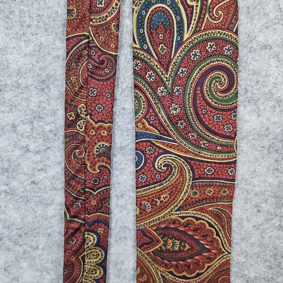 Brooks Brothers 346 Necktie Pure Silk Red Green Gold Paisley USA Made‎ 3.25"x56" - Picture 1 of 8